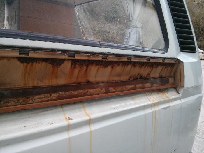 Rust along the bottom of the T25's window