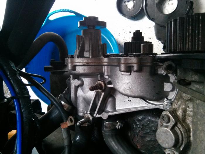 1Z waterpump fitted