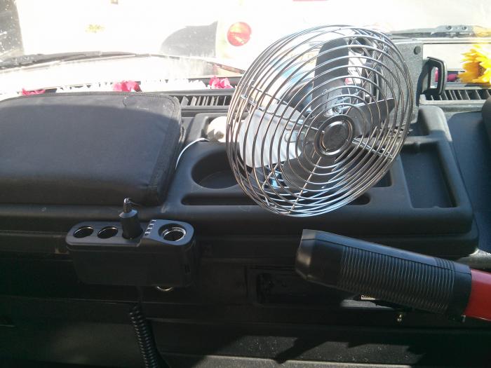 retro steel fan fitted on T25 dash