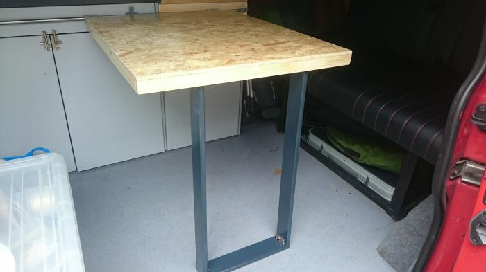 Table attached via Reimo sliding table rail