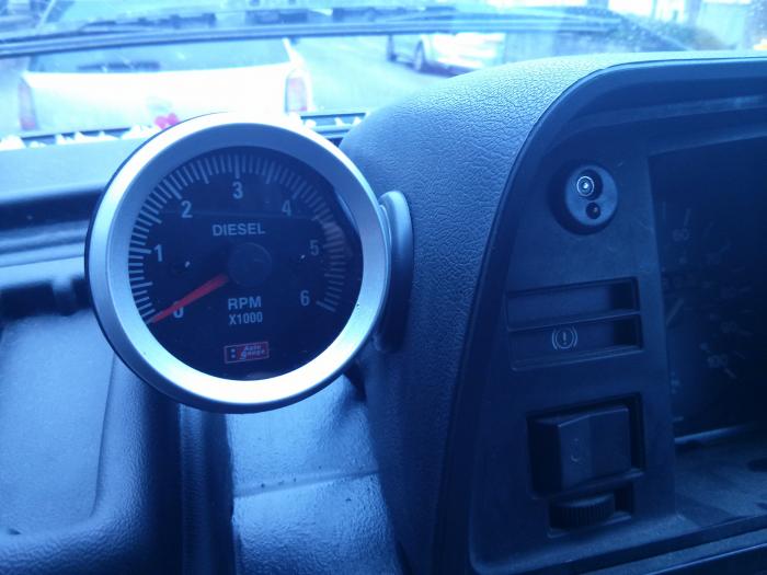 aftermarket rev counter on dash